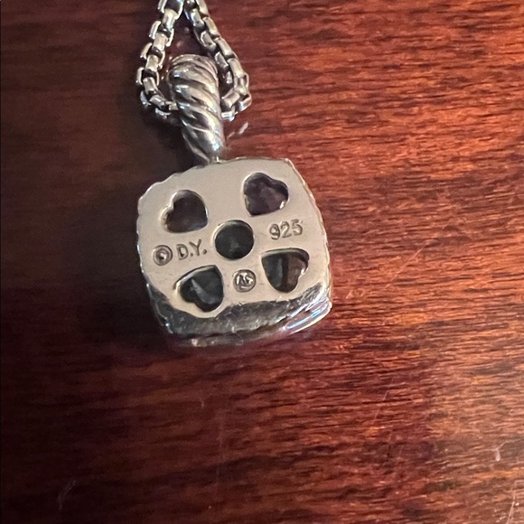 David Yurman Petite Albion Pendant Necklace in Sterling Silver with blue Topaz - Picture 15 of 17